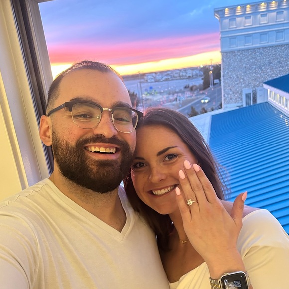 Meet your Posher, Kristen - Picture 1 of 1